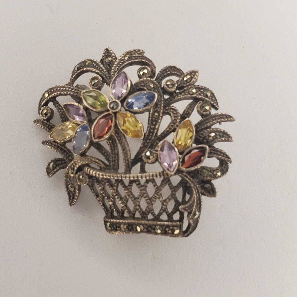 Gemstone marcasite flower basket pin - Picture 1 of 3